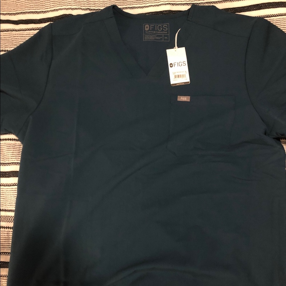 FIGS NWT Caribbean Blue Scrub Top